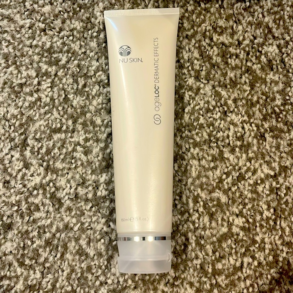 Nu Skin ageloc dermatic effects